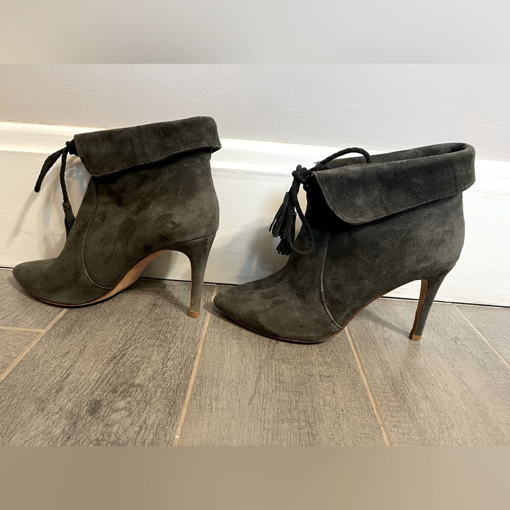 Joie Suede Booties in size 39/9 - VGUC